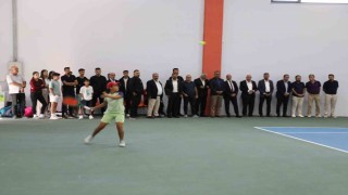 Ağrı Dağı Cup tenis turnuvasında maçlar başladı