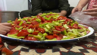 Ağrı'da yaz sebzeleri kış sofralarına hazırlanıyor