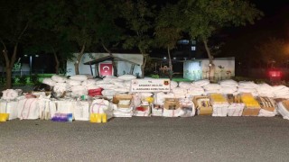 Aksaray'da jandarma 5,5 milyon liralık kaçak ürün ele geçirdi