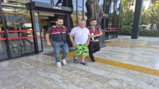 Alanyada kadın personele taciz iddiasıyla Rus turist tutuklandı