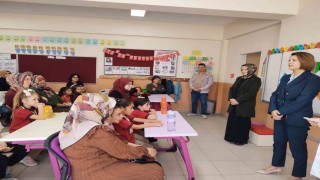 Altıntaşta Uyum Haftası heyecanı: Minik öğrenciler okula ilk adımı attı