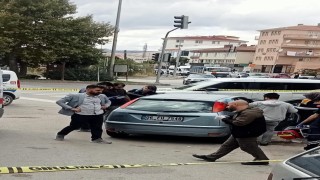 Ankara'da 2 kişi otomobilde ölü bulundu