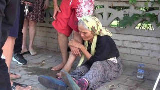 Anne oğlunun, oğlu annesinin yanan evde olduğunu zannetti buluşmada gözyaşları sel oldu