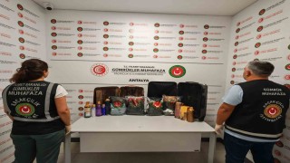 Antalya Havalimanında uyuşturucu operasyonu: 18 kilo 921 gram likit metamfetamin ele geçirildi