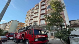 Antalya'da balkonda çıkan yangın korkuttu