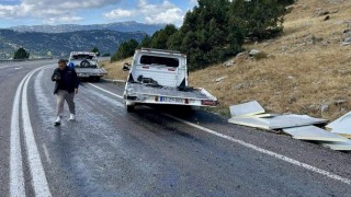 Antalya'da iki ayrı trafik kazasında 2 kişi yaralandı