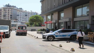 Apartmanın merdivenlerinden düşen yaşlı adam hastanelik oldu