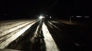 Ardahan'da dolu yağışı: Yollar beyaza büründü