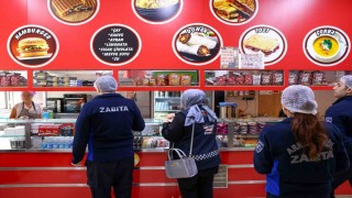 Arnavutköy Belediyesi okul kantinlerinde sağlıklı ve güvenli gıda için sahada