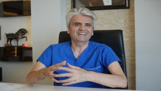 Aşırı göğüs büyüklüğü çocukların sosyal hayatını da etkiliyor