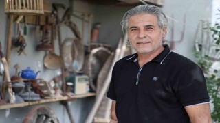 Asırlık tarım aletlerini topladı, bahçesini kültür sergisine dönüştürdü