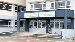 Ataşehirde okullar temizlenerek yeni eğitim dönemine hazırlanıyor