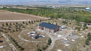 Atatürk üniversitesi kampüsünde yükselen millî teknoloji atölyesinde sona gelindi
