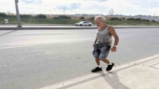 Avcılarlı 68 yaşındaki 'Forrest Gump' 6 yıldır günde 30 kilometre yürüyor