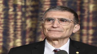 Azerbaycandan Türk bilim insanı Aziz Sancara Şöhret Nişanı
