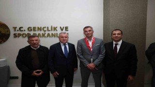 Bakan Bak, Avrupa Okul Sporları Federasyonu heyetini kabul etti