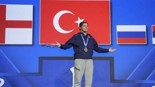 Bakan Bak'tan milli boksörlere tebrik mesajı