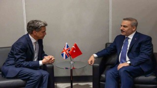 Bakan Fidan, İngiliz mevkidaşı Miliband ile görüştü