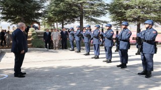 Bakan Güler, 17nci Hava ve Füze Savunma Üs Komutanlığını ziyaret etti