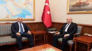 Bakan Güler, Azerbaycan'ın Ankara Büyükelçisi Aslanov ile görüştü