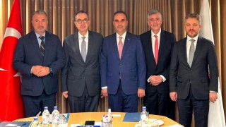 Bakan Kacır, IFC heyeti ile bir araya geldi