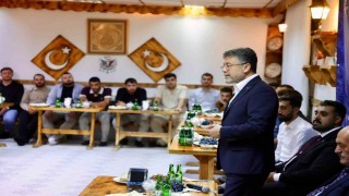 Bakan Yumaklı, Erzincan'da gençlerle buluştu