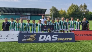 Balıkesir Büyükşehir Belediyespor U-11 Takımı Bursada şampiyon oldu