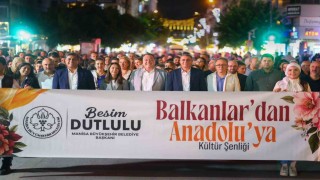 Balkanlardan Anadolu'ya Kültür Şenliği'nde Candan Erçetin coşkusu