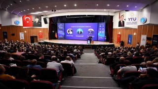BARÜ'nün kalite çalışmaları YÖKAK'tan "İyi Uygulama Örneği" ödülü aldı