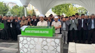 Başına kaya parçası düşmesi sonucu hayatını kaybeden bebek toprağa verildi