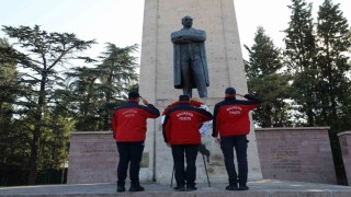 Başkan Akın'dan kahraman itfaiyecilere anlamlı jest