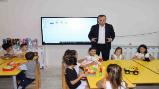 Başkan Balaban yeni eğitim yılında miniklerin heyecanına ortak oldu