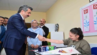 Başkan Oktay Yılmaz, özel öğrencilerin heyecanına ortak oldu
