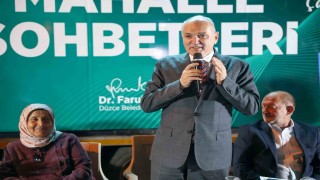 Başkan Özlü vatandaşın ayağına gidip sorunları yerinde dinliyor