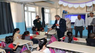 Başkan Palancıoğlu, öğrencilerin okul heyecanını paylaştı