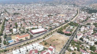 Başkan Tetik yeni asfaltı direksiyon başında test etti