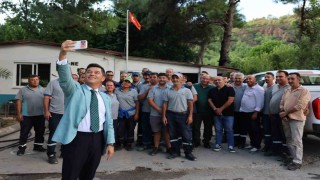 Başkan Ünlü Temizlik İşleri Müdürlüğü personeli ile bir araya geldi