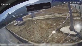 Belediye otobüsündeki kaza anı kameraya yansıdı