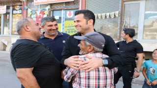Beşikci, mahallelerin taleplerini yerinde dinliyor