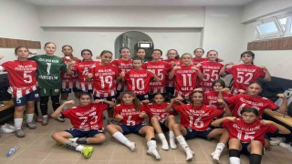 Bilecik Kolej Kız Spor Kulübü ligde 3te 3 yaptı