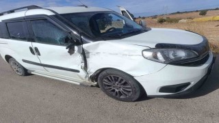 Bilecikte hafifi ticari araç ile motosiklet çarpıştı, 1 kişi yaralandı