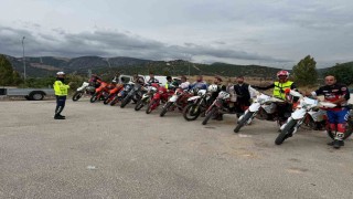 Bilecik'te motosiklet sürücülerine trafik eğitimi