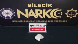 Bilecik'te üzerinde metamfetaminle yakalandı