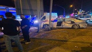 Bingölde otomobil ile tır çarpıştı: 5 yaralı