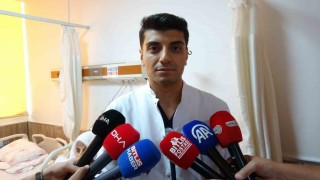 Bitlis'te 70 yaşındaki hastaya 7,5 saatlik kapalı bağırsak ameliyatı