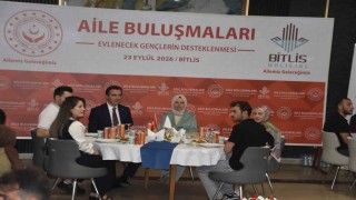 Bitlis'te "Evlenecek Gençler Destek Projesi" kapsamında çiftlerle buluşma