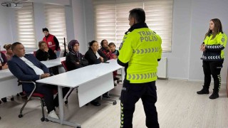 Bolu'da atık toplayıcılarına 'güvenli patpat' eğitimi