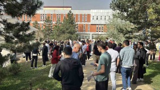 Boluda binlerce memur adayı KPSSde ter döktü