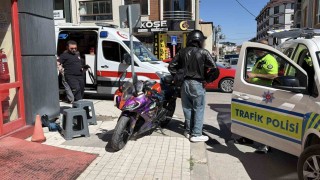 Boluda otomobil ile motosiklet çarpıştı: 2 hafif yaralı