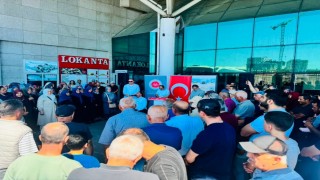 Boludan 25 kişilik umre kafilesi dualarla uğurlandı